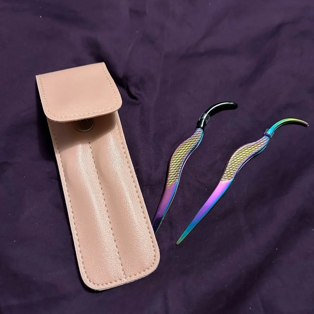 False eyelash tweezers